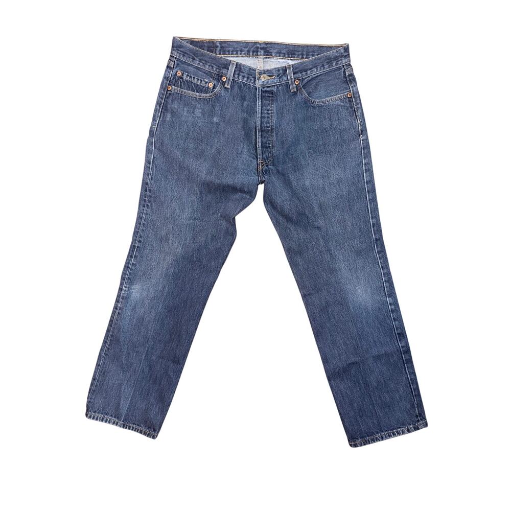 Vintage Levi’s 501 36x30 denim blue jeans made in Dominican Republic button fly